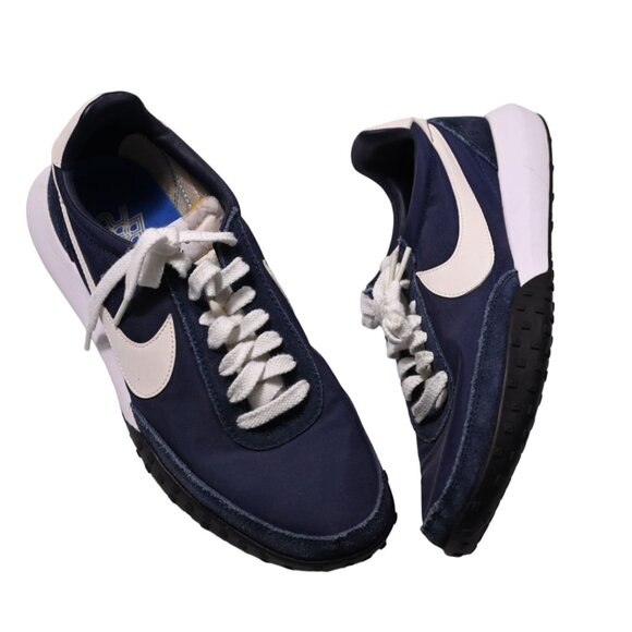 Nike Roshe Waffle Racer NM Sneakers Style 845089-400 in Obsidian White